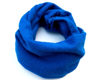 Blue baby infinity scarf, Cobalt flannel scarf for toddler, Cobalt blue baby cowl, Baby photo prop, Blue baby scarf with snaps, Winter scarf