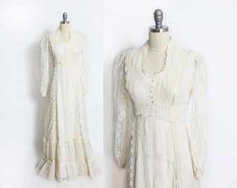 Vintage 1970s Dress- Ivory Cotton Lace Maxi Boho Peasant Gown 70s - Small S