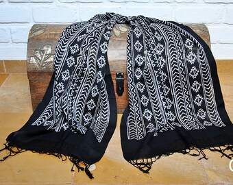 Ethical Black Stole with Block-Printed Pattern
