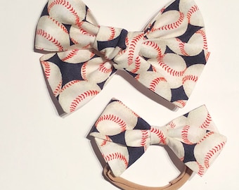 Baseball Bow//Hand-tied Hair Bows//Baby Fashion