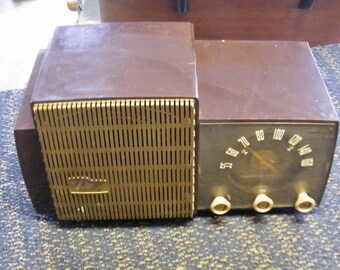 1950's General Electric Radio Model 431