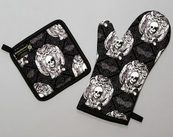 Gothic Skulls Damask Oven Mitt and Pot Holder, Sets and Singles, Black and White, Halloween Kitchen, Goth Punk Housewares, Bats, Horror Fan