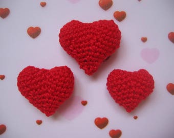 3 small red hearts in 3D crochet