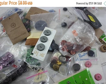 Clearance Vintage Buttons Grab Bag Lot Buttons In Bags And On Cards Coldwater Creek Clothing Replacement Buttons From Up-cycle Recycle