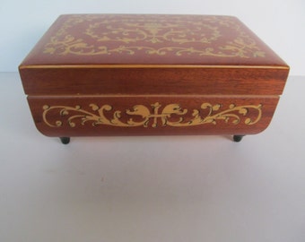 Wood Jewelry Music Box '' made in Italy '' Vintage