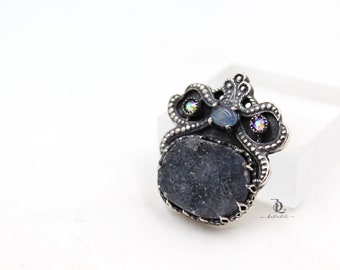 Blue Quartz Druzy // Sterling Silver Art Nouveau Pendant