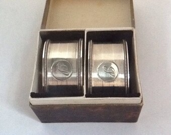 Quality cased pair of solid sterling silver oval napkin rings - Birmingham 1929