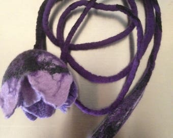 Floral necklace - felted necklace with tulip - necklace Tulip