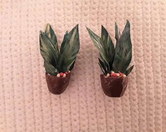 Dollhouse miniature plants, scale 1:12,dollhouse miniatures, dollhouse plants,miniature plants,dollhouse garden, miniature garden plants