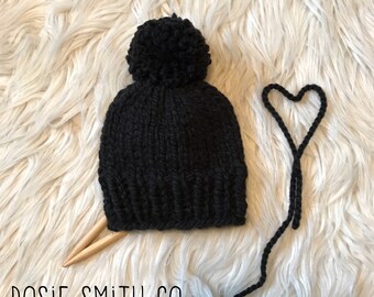 Knit Baby Hat // Hand Knit Baby Beanie // Chunky Knit Baby Hat // Baby Beanie // Knit Pom Pom Hat // Photo Prop Hat // Child Chunky Beanie
