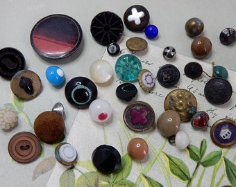 30 Assorted Miniature Antique Buttons from Charm String Diminutive Lot 2 NDK23