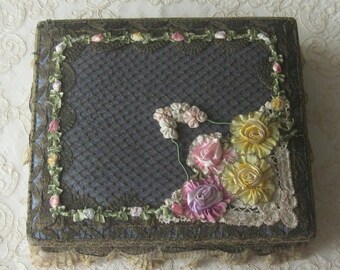 Antique 1920's French Metallic Lace & Ribbonwork Boudoir, Vanity or Candy Box
