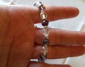 Purple bracelet, purple stretch bracelet, purple and silver bracelet. Purple and silver stretch bracelet, stretch bracelet, faceted