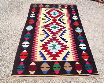 Small kilim rug, 57" x 33" Entrance rug, Vintage Turkish rug, kilim rug, kelim, vintage rug, bohemian rug, small rug, kids room, nursery,722
