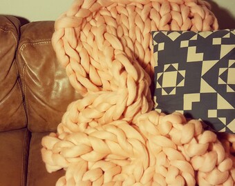 Super Chunky Merino-knitted blanket in Div. Colors