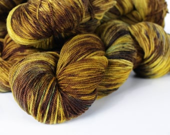 ROAR 328 yards on 3 ply Sportweight Wool Yarn/ Merino NSW no nylon