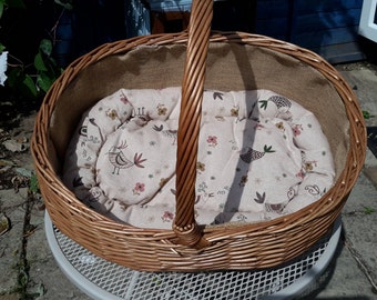 Pet Bed, Brown with printed Birdies - Handmade