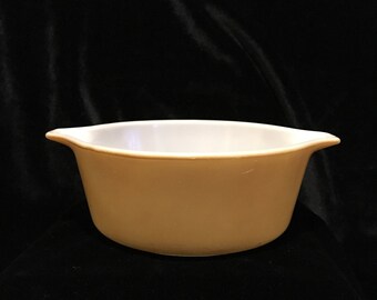Butterfly Gold Pyrex Ovenware - Model 472 - 1 1/2 cup - No Lid - Great Condition