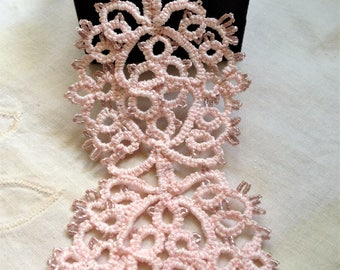 Tatting lace bracelet