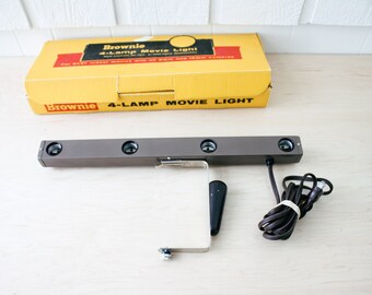 Vintage Kodak Brownie 4-lamp movie light in original box No. 99F
