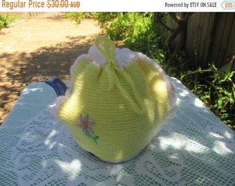 ON SALE Vintage Tea Cosy/Cover - Lemon Knitted - Vintage Style for your teapot.