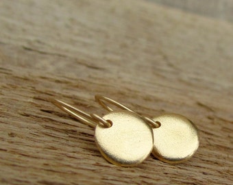 Circle Earrings, Gold Disc Earrings, Gold Earrings, Gold Earring, Simple Gold Dangle Earrings, Organic Shape Earrings