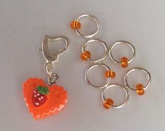Juicy - snagless stitchmarkers and placeholder
