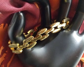 Classic Gold Tone Link Bracelet