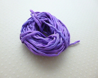 Dyed silk cord hand N ° 938