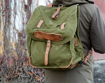 Large Military Backpack, Vintage Army Rucksack, Old Army Backpack, Canvas Backpack with Leather Straps, Big Military Green Rucksack