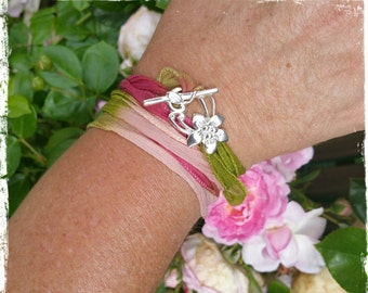 Bracelet "Silk" Collection. Rose