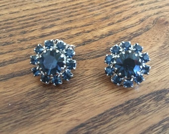 Vintage Montana Blue Rhinestone Earrings 0910