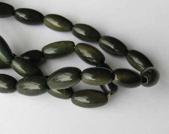 20 Forest Green Tagua Nut Beads, Olive Beads, 8mm Beads, Organic Beads, Natural Beads, Vegetable Ivory Beads, EcoBeads