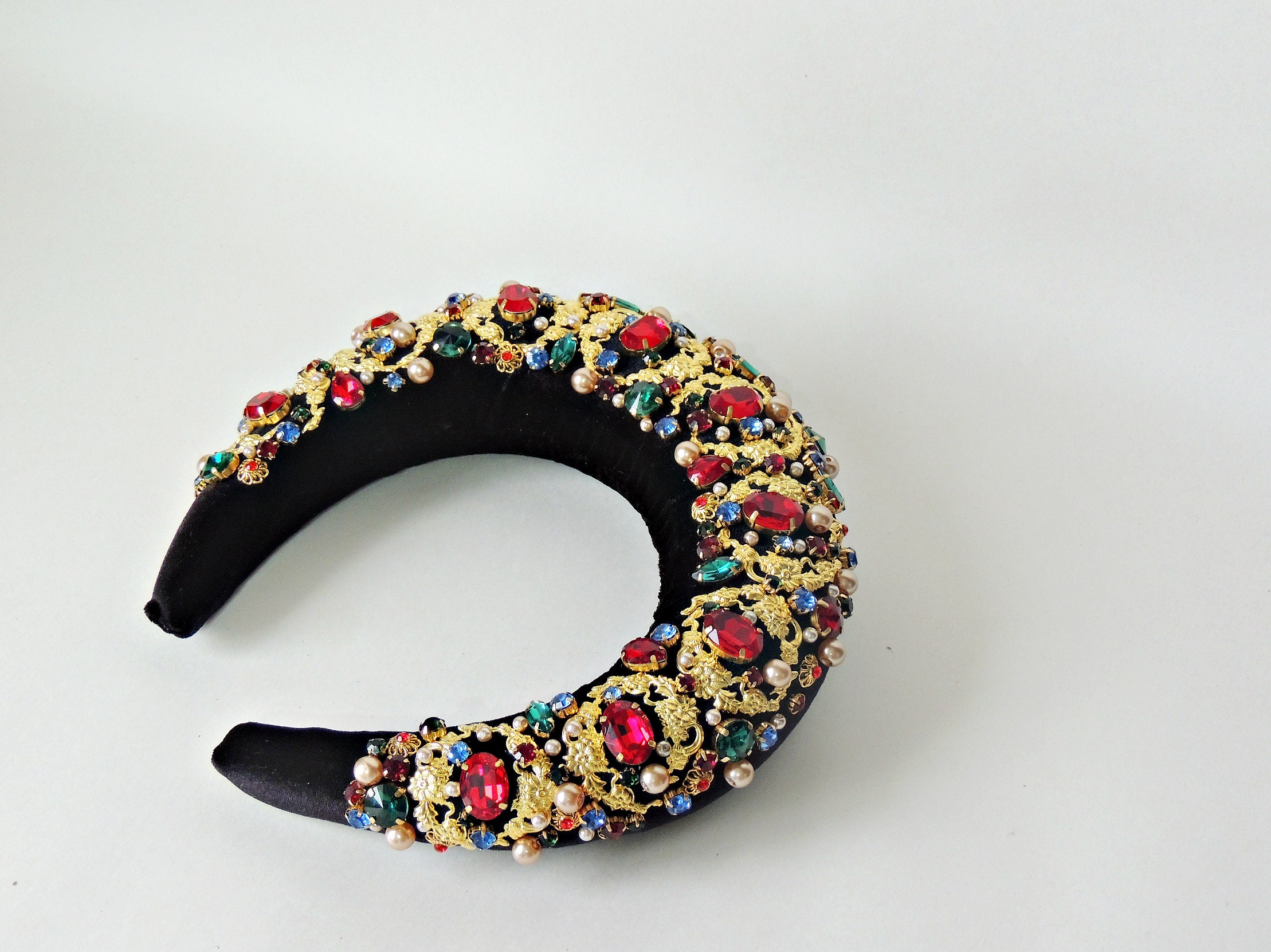 ободки с розовыми цветочками. ободок с декорами. венок из цветов. Diy ободок. ободок с цветами.