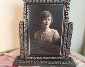 Vintage Art Deco Silver-tone Swinging Frame