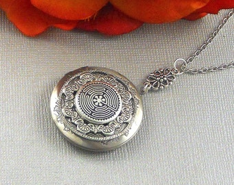 Labyrinth Locket, Silver Locket, labyrinth, Spiritual Jewelry, Labyrinth Necklace, Religious Locket, metaphysical, Medieval Maze