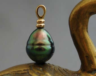 Esme - Unique Tahitian Pearl Pendant, pearl pendant necklace, gold, pearl jewlery, Anniversary gift, rare pearl pendant, Tahitian pearl gift