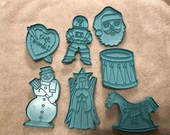 7--Vintage Plastic--Christmas Cookie Cutters--Stanley Home Products--Blue