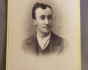 Antique Photo; Cabinet Card Photo; Vintage Cabinet Card; Victorian Era Picture; Late 1800s Photo; Antique Picture