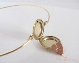 Gold locket initial bangle - Secret initial bangle - Gold Bangle - Locket bracelet - Initial bracelet - Personalized jewelry - Friendship