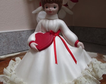 Vintage Ceramic Girl / Girl With Heart / Valentine
