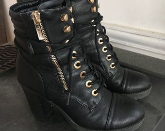 Combat lace up boots sz6