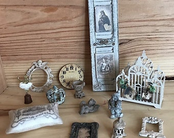 Miniature set nr 1 in 1:12 scale