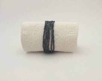 "Pont Neuf" framework8 grey beaded bracelet