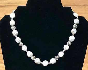 Freshwater Pearl Necklace Wedding Necklace Pearl Bridal Necklace Bridal Pearl Necklace Elegant Pearl Necklace Anniversary Gift Wife