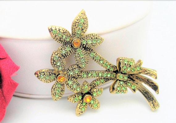 Green Rhinestone Brooch - Citrine Centers - 3 Flower Pin