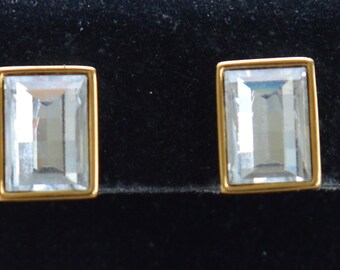 NAPIER Emerald Cut Rhinestone Pierced Earrings, Gold tone, Vintage (H15)