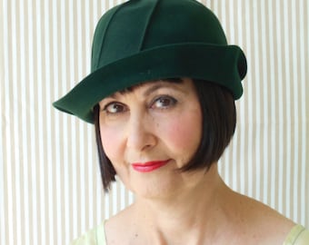 Awesome 1920's Forest Green Felt Flapper/Downton Abbey Cloche Hat