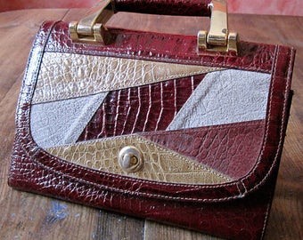 Sac de femme ancien en cuir ( crocodile) vintage années 50/60 Objet vintage.Article de la mode.Cadeaux style Kitsch
