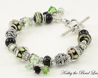 Lampwork Bracelet - Boro Black and Green Lampwork Bali Silver Bead Bracelet - KTBL